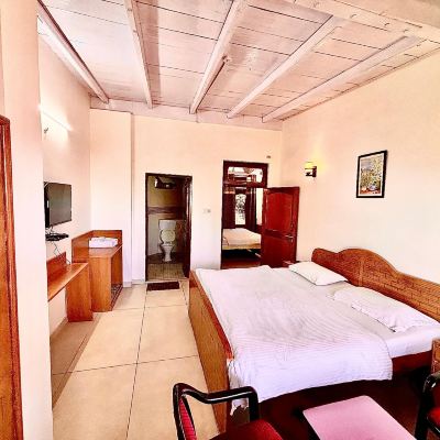 Guest Room Green Leaf Promo Code