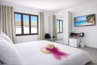 Bonora Suites