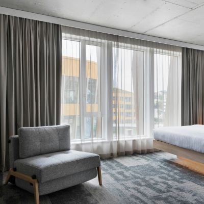 XL Room Moxy Bergen Promo Code