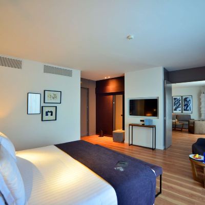 套房（2名成人+1名小童） 巴塞羅塞維利亞雷納西門圖酒店優惠