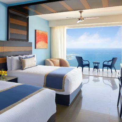 Junior Two Double Suite Ocean Front Non smoking