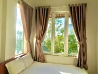 NHA NGHi Anh Sang Hotels in Duc Trong
