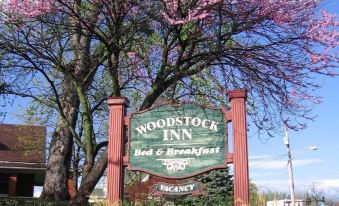 Woodstock Inn Bed & Breakfast