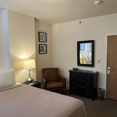 Standard Double Room, Accessible, Ensuite (Ada Compatible Queen Room)