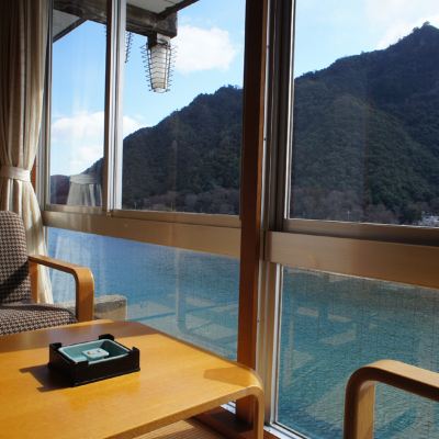 Japanese-Style Room Facing The Stunning Nagara River [8 Tatami Mats] [Smoking Allowed] [Japanese Room] [Smoking] [Mountain View] [River View] 鵜匠の家 すぎ山 クーポン
