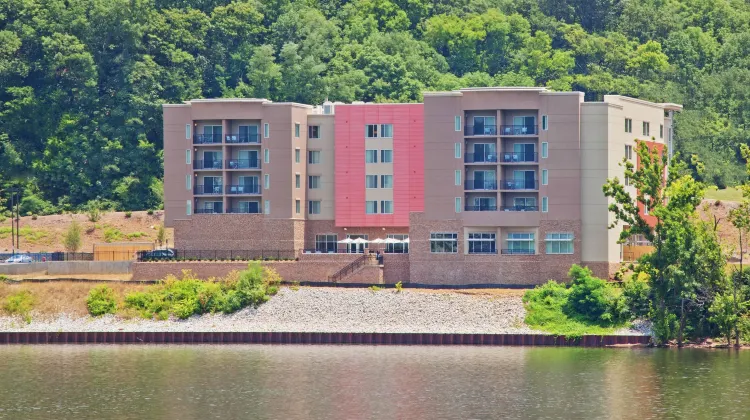 SpringHill Suites Chattanooga Downtown/Cameron Harbor Exterior