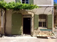 Village house in the center of Lourmarin Hotels in Lourmarin
