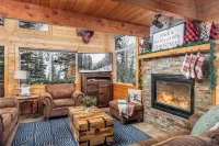 Cozy Ski in-Ski Out Cabin, Private Hot Tub. 4Bd+Loft 3BTH Resort View BL20281