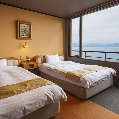 Manpa Club豪華日式西式房間，可吸菸 萬波度假旅館優惠