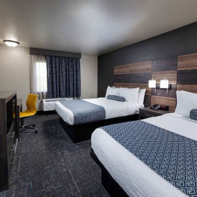 Deluxe Double Room – 2 Queen Beds Hotel J Green Bay Promo Code
