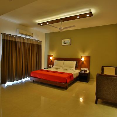 Deluxe Room with Double Bed Harbour Hotels Promo Code