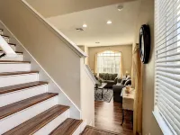 5Br Family Retreat w Pool, Spa & Game Room