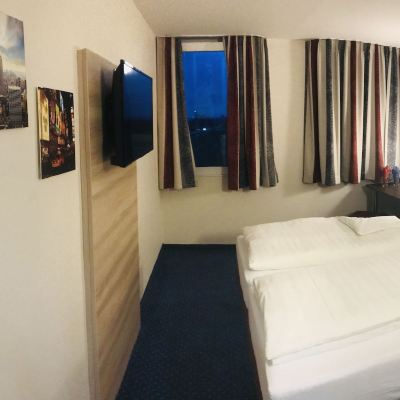 Standard Twin Room, 1 Double Bed Motel 44 Promo Code