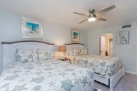 Completely Remodeled and Open 18C Richmond Park Villa