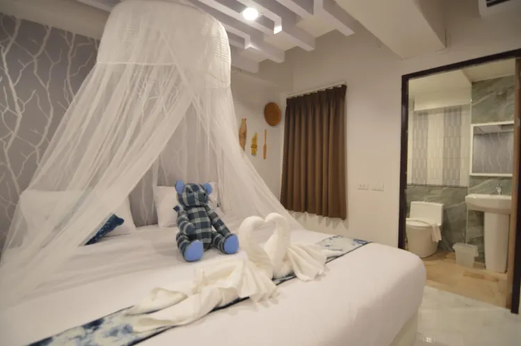 ห้องดีลักซ์ เตียงใหญ่ 1 เตียง