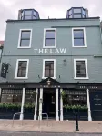 The Law Hotele w: 