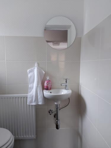 一卧室公寓（带阳台）