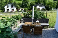Wild Glamping in the Vienna Alps Ξενοδοχεία στην πόλη 