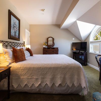 Room, 1 King Bed, Fireplace (Gable Room) The Napa Inn Promo Code