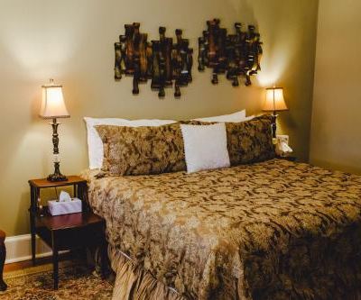 Standard Suite (Baroness) The Leonard at Logan Promo Code