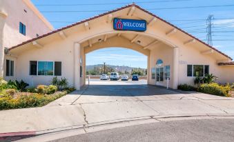 Motel 6-South El Monte, CA - Los Angeles - Housity