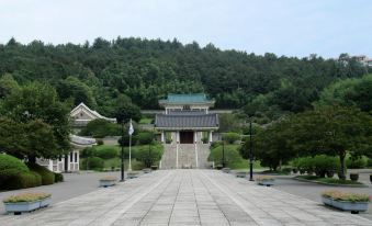 Laon, Cho-Eup, Busan
