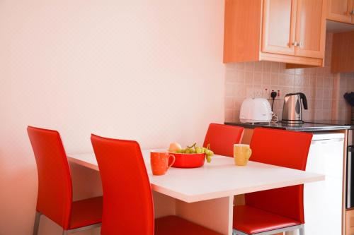 一室公寓 - 1楼 - 带露台（2位成人和2名小童）