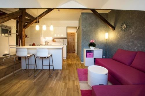 豪华大床一室房