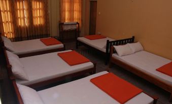 Anura Guest Inn