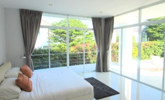 Hua Hin 5 Bedrooms Mansion B3