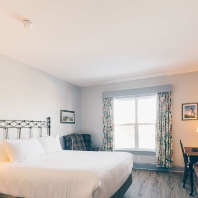 Traditional Room, 1 King Bed, City View Loyalist Country Inn & Conference Centre Promo Code