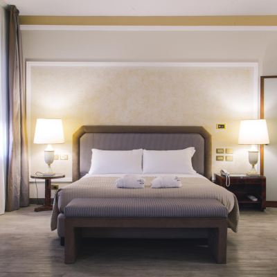 Junior Suite Grand Hotel Excelsior's Promo Code