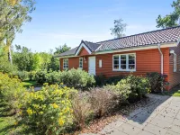"Nela" - 300m from the Sea Hotels in Grena