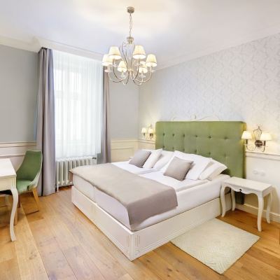 Standard Room (Modern Extra Bed)