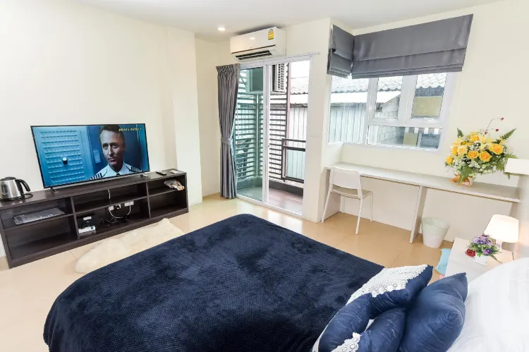 ห้องดีลักซ์ เตียงควีนไซส์ ปลอดบุหรี่