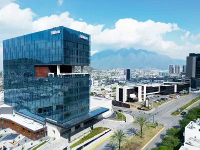 Hilton Monterrey Valle Hôtels à : 