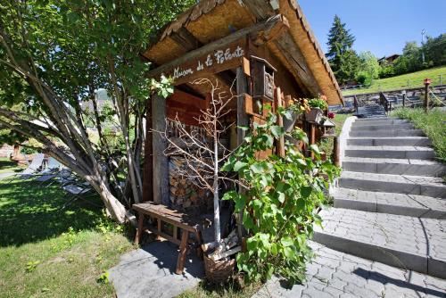 高级一卧室带阳台公寓