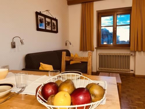 高级一卧室带阳台公寓