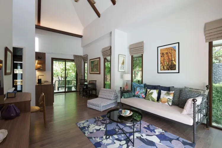 ห้องเตียงแฝดพร้อมวิวสระว่ายน้ำ