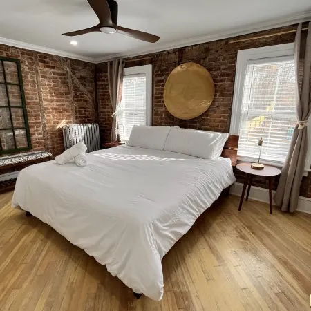 Catskill Ski Hike Lake Pet Main St Pool Отели в г. Катскилл