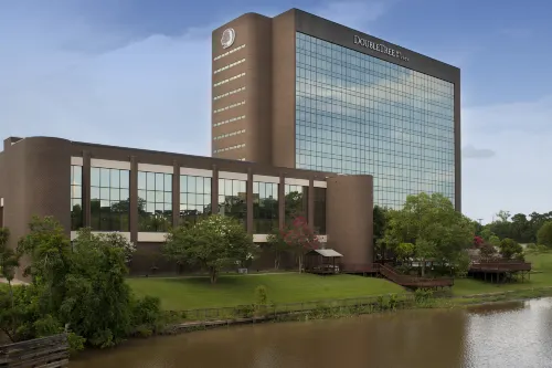 DoubleTree by Hilton Lafayette