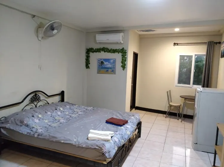 ห้องสแตนดาร์ด เตียงใหญ่ 1 เตียง