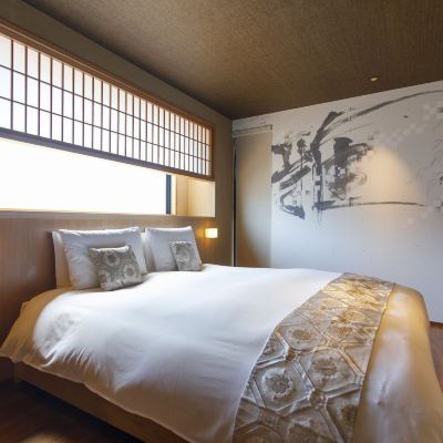 デラックスクイーンルーム ホテルエスノグラフィー衹園新門前 クーポン