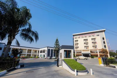 The Grand Palace Hotel Hotel a 