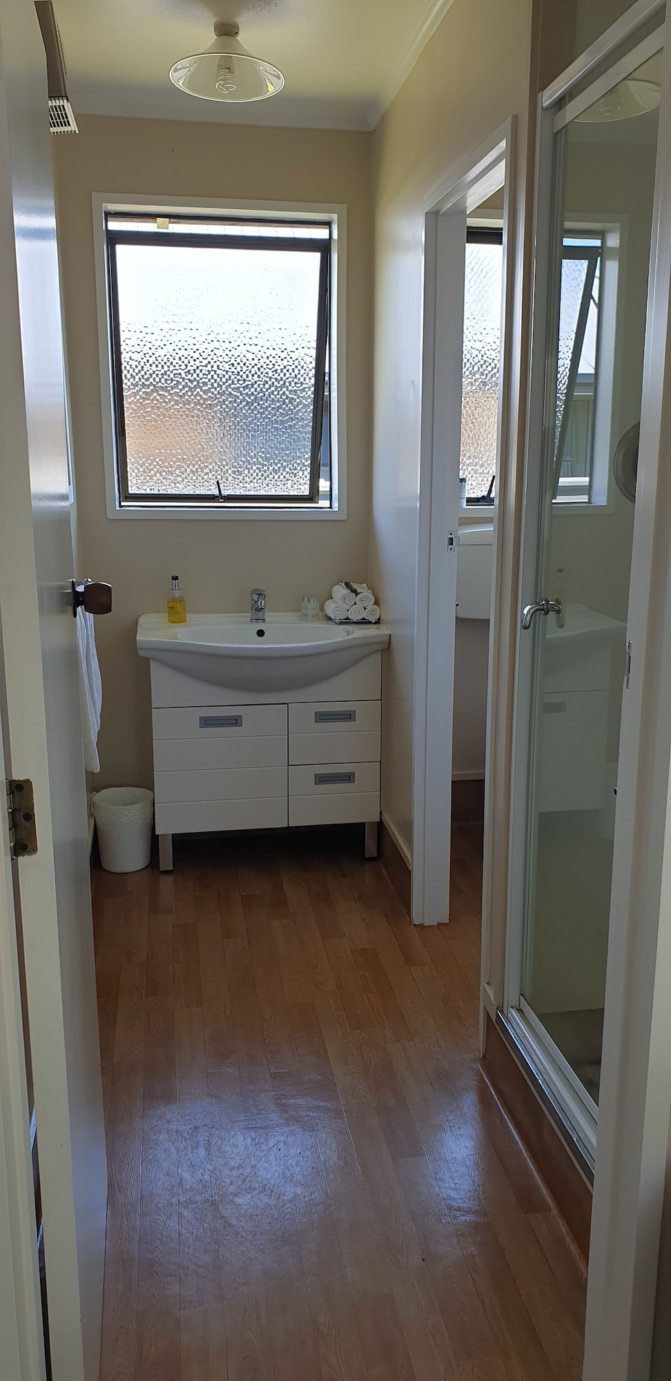 Commodore Motor Lodge两卧室公寓