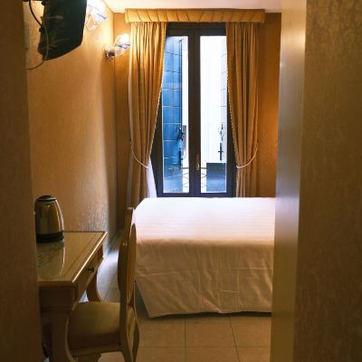 Basic Room, 1 Double Bed, Courtyard View, Tower Hotel San Gallo Promo Code