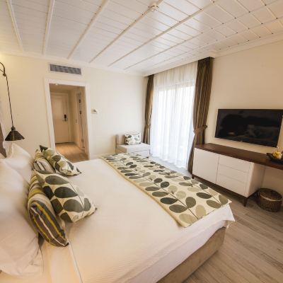 Deluxe Room with Partial Sea View Suna Sun Hotel Promo Code