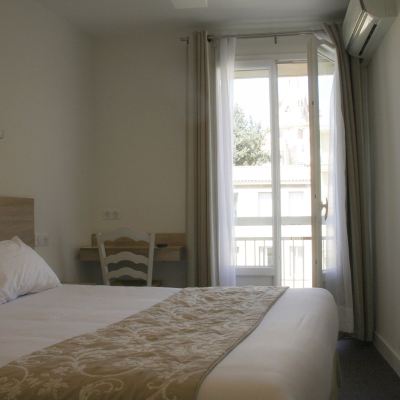 Double Room with City View Le Concorde Promo Code