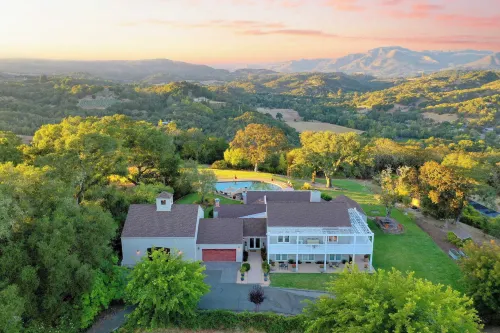 Hilltop Pool Patio Panoramic Views Wine Country Retreat Sonoma Sunshine