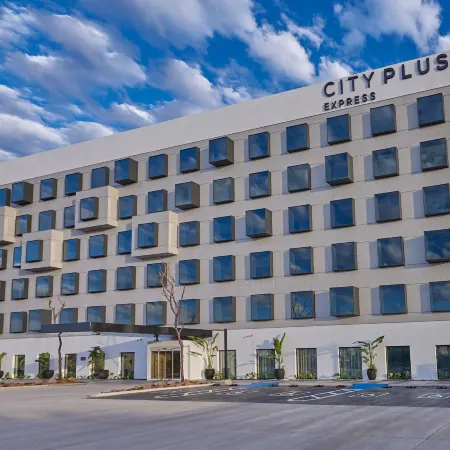 City Express Plus by Marriott Mazatlan